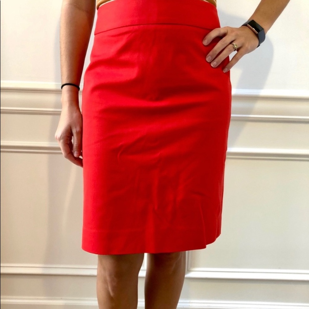 Banana Republic pencil skirt size 6 red stretch